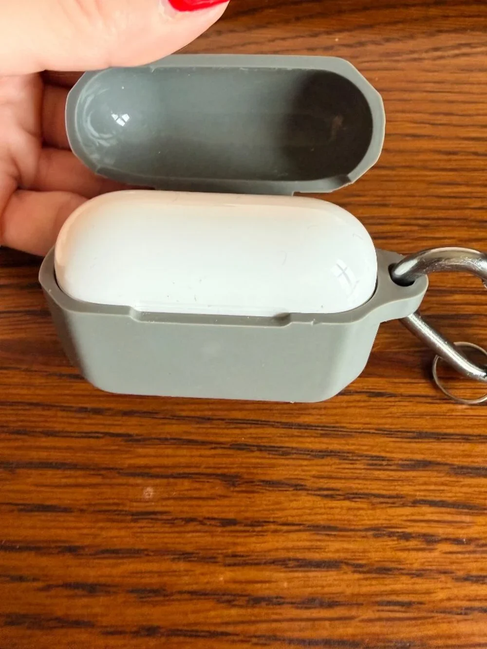 AirPods Pro with Charging Bank and Carrying Case - FULL WORKING SET